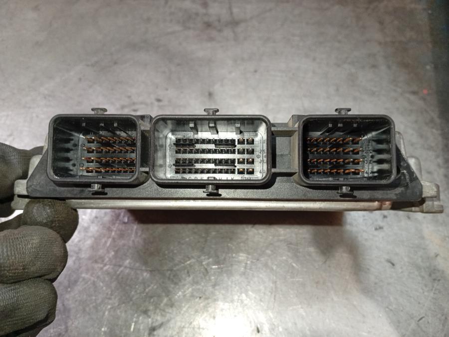CENTRALITA-DE-MOTOR-FORD-FOCUS-C-MAX-1-6-TDCI-CAT-90-CV-Ano-2006-Auto-Desguace-Luque