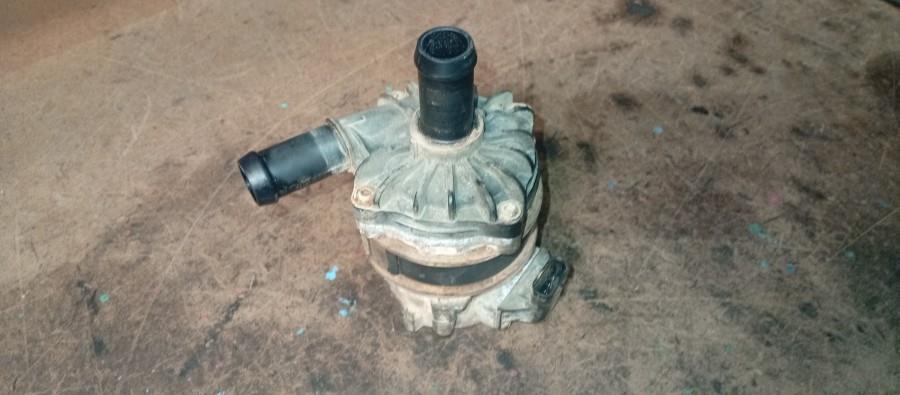 BOMBA-DE-AGUA-ADICIONAL-MERCEDES-CLASE-G-W463-TODO-TERRENO-5-5-V8-CAT-63-AMG-720-CV-Ano-2016-Auto-Desguace-Luque