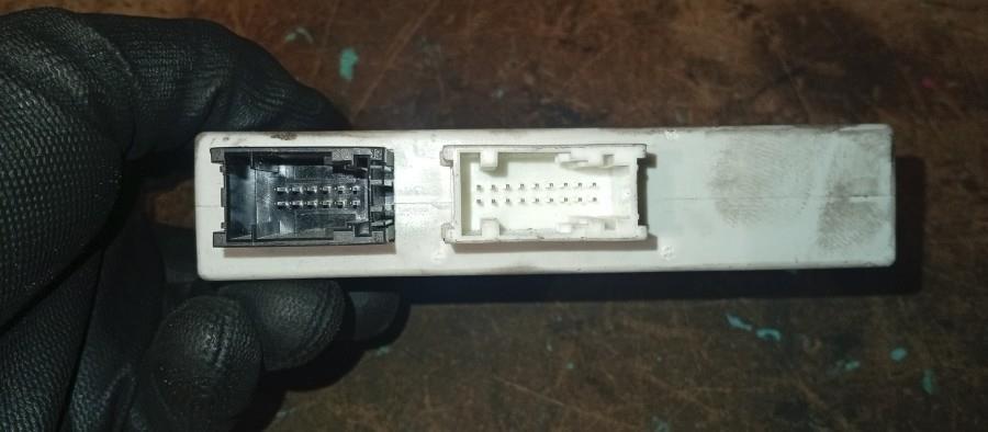 MODULO-PARKING-PDC-BMW-X1-E84-2-0-TURBODIESEL-CAT-143-CV-Ano-2011-Auto-Desguace-Luque