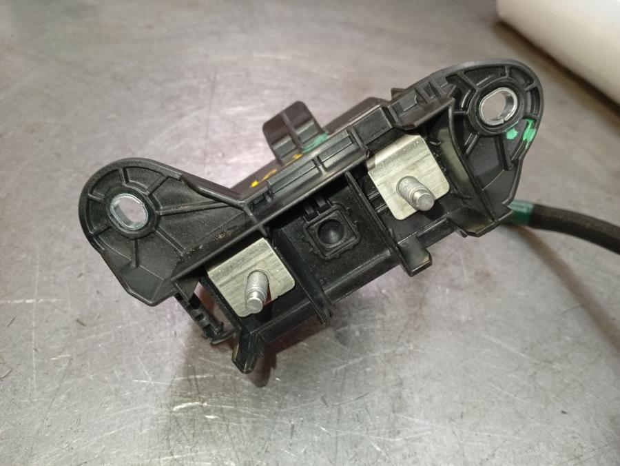 FUSIBLE-RELE-BATERIA-RENAULT-CLIO-V-1-6-HIBRIDO-103-KW-E-TECH-140-CV-Ano-2021-Auto-Desguace-Luque