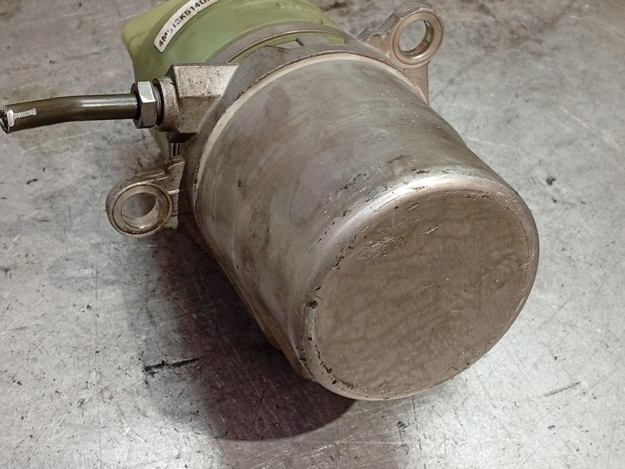 BOMBA-DE-DIRECCION-ELECTRICA-FORD-FOCUS-CB4-1-6-TDCI-CAT-90-CV-Ano-2009-Auto-Desguace-Luque