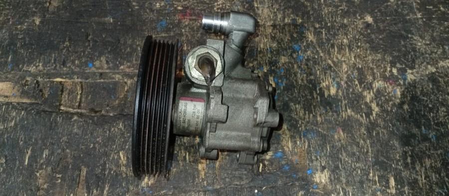 BOMBA-DE-DIRECCION-HIDRAULICA-MERCEDES-CLASE-S-W220-320-V6-18V-224CV-Ano-2000-Auto-Desguace-Luque