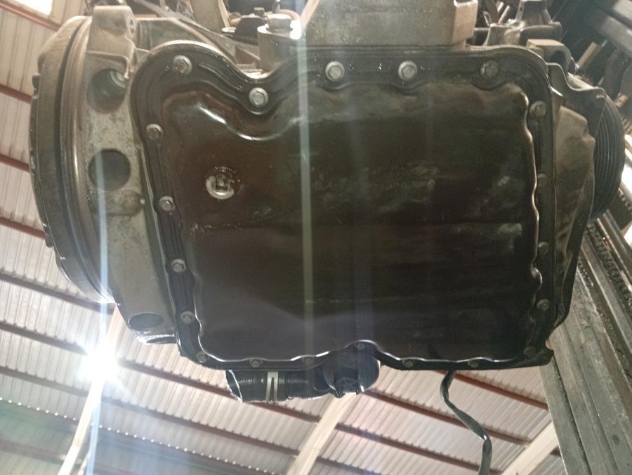 MOTOR-COMPLETO-RENAULT-MEGANE-II-BERLINA-2-0-DCI-Ano-2007-Auto-Desguace-Luque