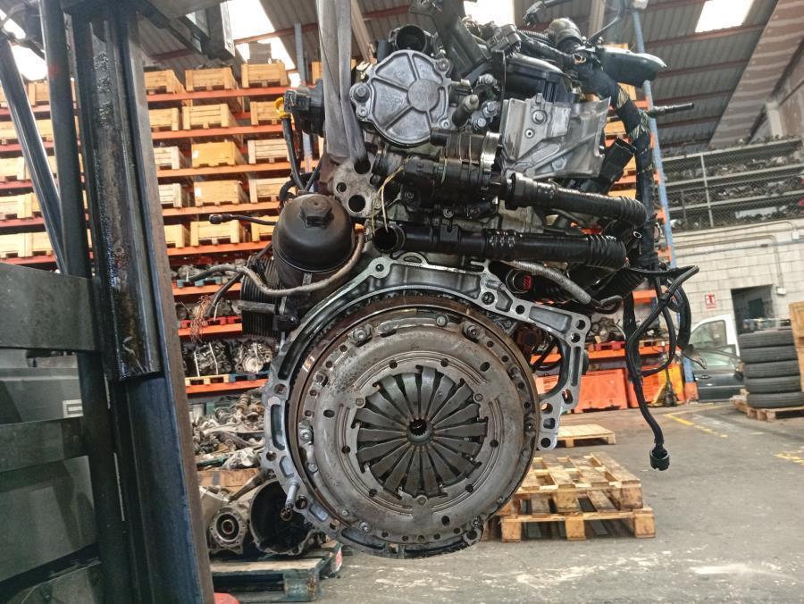 MOTOR-COMPLETO-PEUGEOT-407-1-6HDI-Ano-2006-Auto-Desguace-Luque