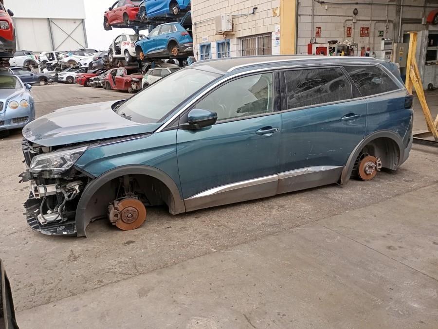 PILOTO-TRASERO-DERECHO-PEUGEOT-5008-1-6-THP-Ano-2018-Auto-Desguace-Luque