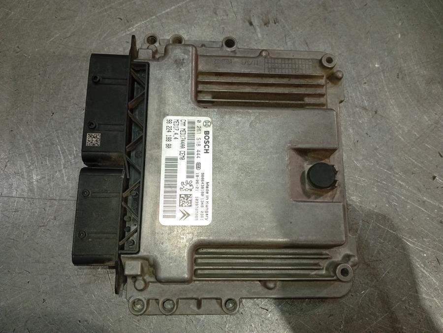 CENTRALITA-DE-MOTOR-PEUGEOT-5008-1-6-THP-Ano-2018-Auto-Desguace-Luque