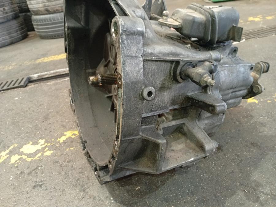 CAJA-DE-CAMBIOS-MANUAL-RENAULT-MASTER-2-8-TDI-114CV-Ano-2000-Auto-Desguace-Luque