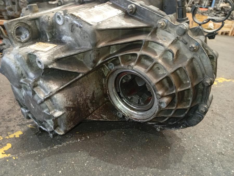 CAJA-DE-CAMBIOS-MANUAL-RENAULT-MASTER-2-8-TDI-114CV-Ano-2000-Auto-Desguace-Luque