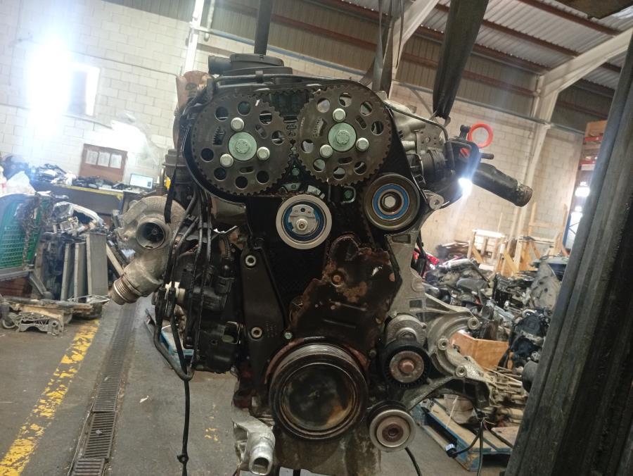 MOTOR-COMPLETO-AUDI-A6-BERLINA-4F2-2-0-TDI-140CV-Ano-2007-Auto-Desguace-Luque