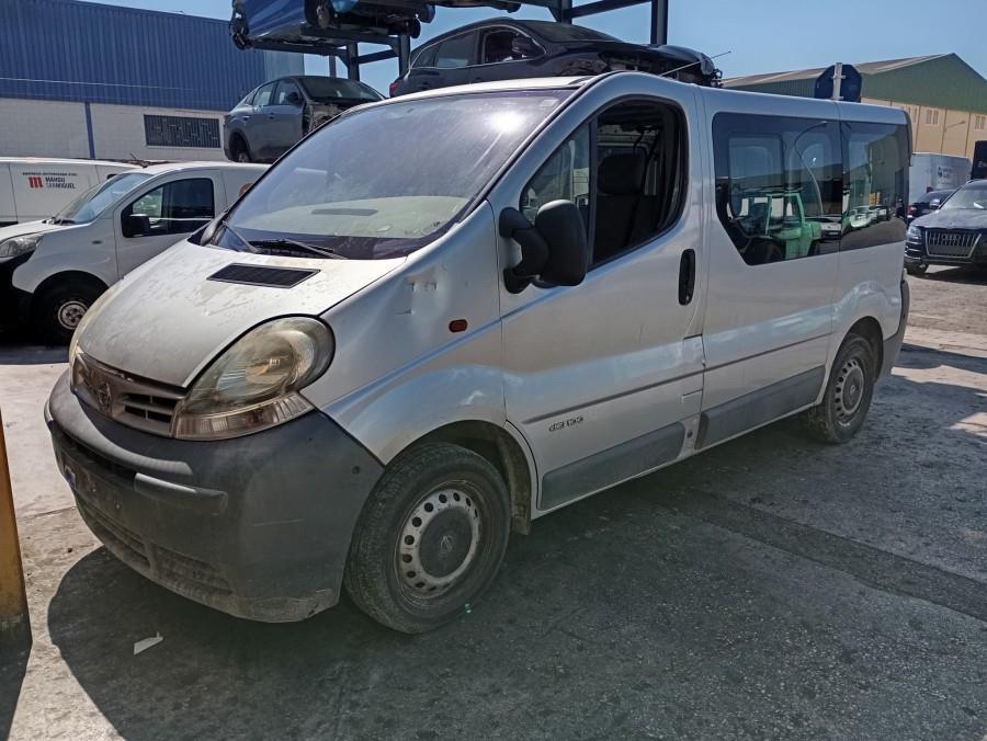 TERCERA-LUZ-DE-FRENO-NISSAN-PRIMASTAR-F4-1-9-DCI-Ano-2006-Auto-Desguace-Luque