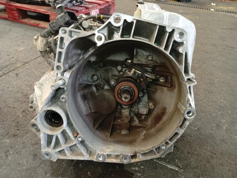 CAJA-DE-CAMBIOS-AUTOMATICA-FIAT-500-ABARTH-1-4-T-JET-Ano-2019-Auto-Desguace-Luque