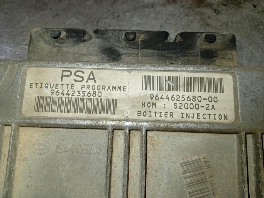 CENTRALITA-DE-MOTOR-PEUGEOT-206-1-4-8V-Ano-2001-Auto-Desguace-Luque