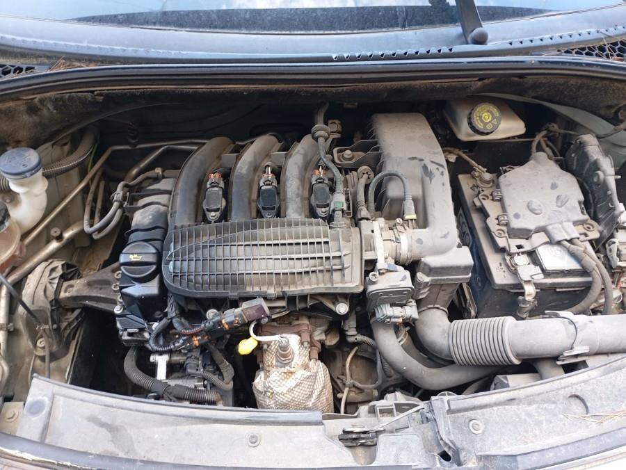 ANTINIEBLA-DELANTERO-IZQUIERDO-CITROEN-C3-1-0-VTI-Ano-2016-Auto-Desguace-Luque