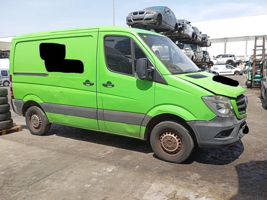 ANTINIEBLA-DELANTERO-DERECHO-MERCEDES-SPRINTER-W906-210-CDI-Ano-2015-Auto-Desguace-Luque