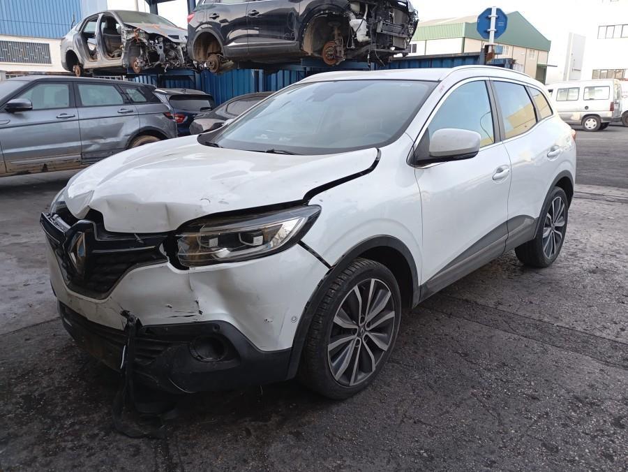 ANTINIEBLA-DELANTERO-DERECHO-RENAULT-KADJAR-1-2-TCE-ENERGY-131-CV-Ano-2017-Auto-Desguace-Luque