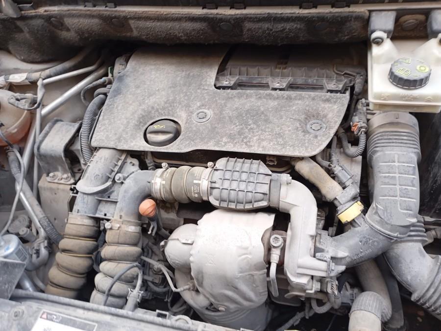 PILOTO-TRASERO-DERECHO-PEUGEOT-PARTNER-1-6-BLUE-HDI-FAP-99-CV-Ano-2018-Auto-Desguace-Luque