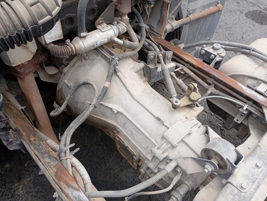 FARO-DELANTERO-DERECHO-NISSAN-CABSTAR-3-0-DIESEL-105-CV-Ano-2006-Auto-Desguace-Luque