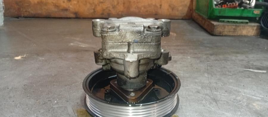 BOMBA-DE-DIRECCION-HIDRAULICA-VOLKSWAGEN-TOUAREG-7L6-3-0-V6-TDI-DPF-224-CV-Ano-2007-Auto-Desguace-Luque