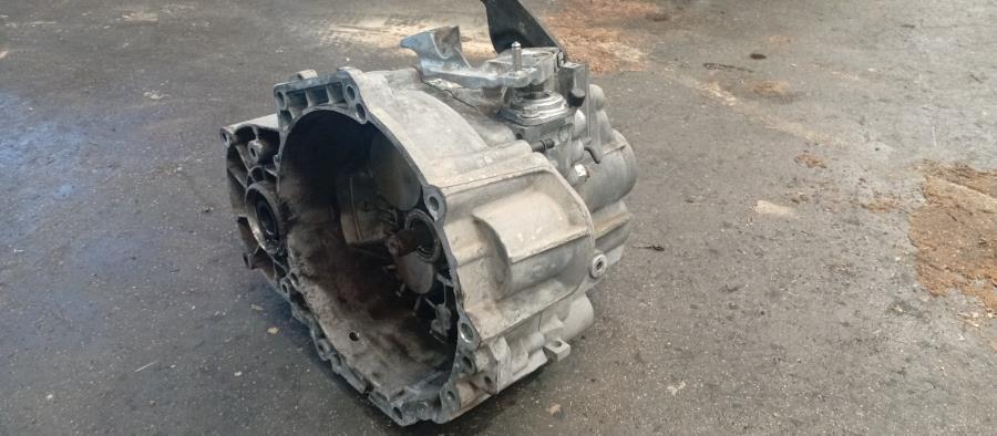 CAJA-DE-CAMBIOS-MANUAL-AUDI-A3-8P-2-0-TDI-140-CV-Ano-2003-Auto-Desguace-Luque