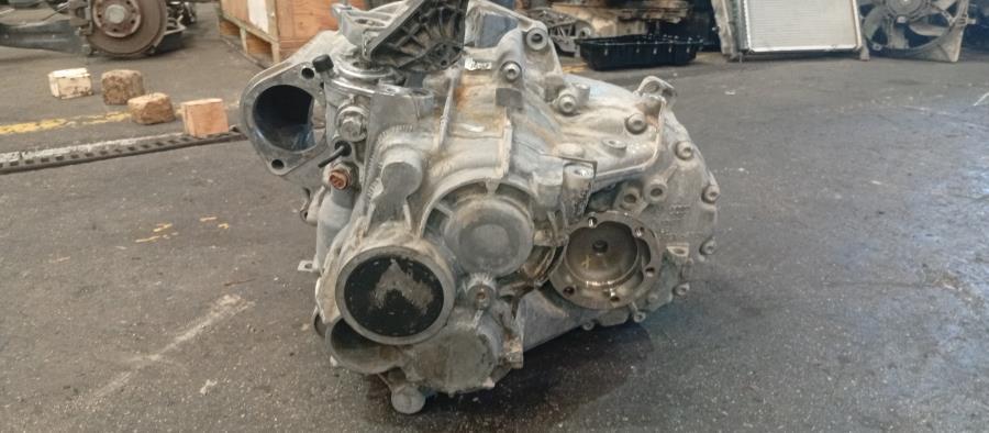 CAJA-DE-CAMBIOS-MANUAL-AUDI-A3-8P-2-0-TDI-140-CV-Ano-2003-Auto-Desguace-Luque
