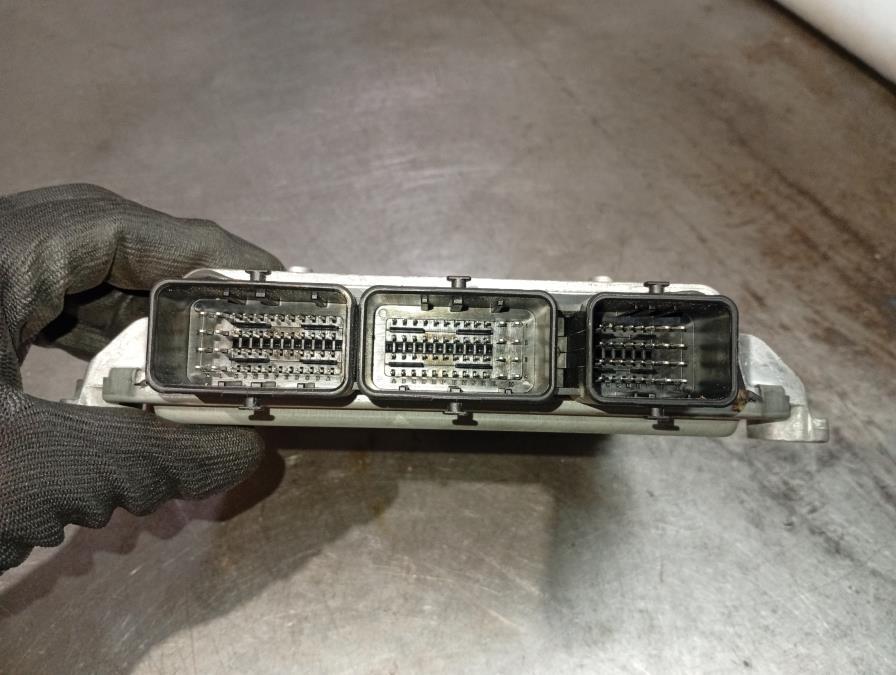 CENTRALITA-DE-MOTOR-PEUGEOT-407-2-0-HDI-136cv-Ano-2008-Auto-Desguace-Luque