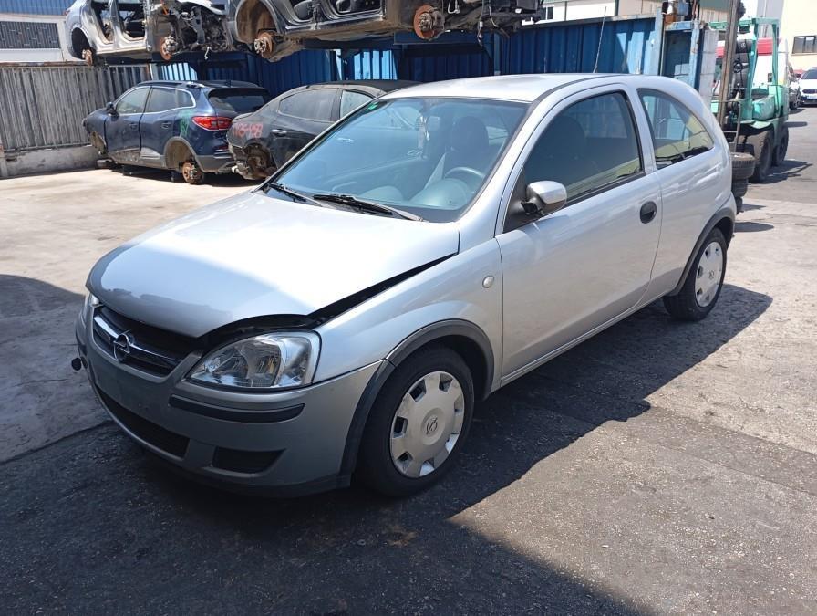 FARO-DELANTERO-DERECHO-OPEL-CORSA-C-1-2-16V-75CV-Ano-2004-Auto-Desguace-Luque
