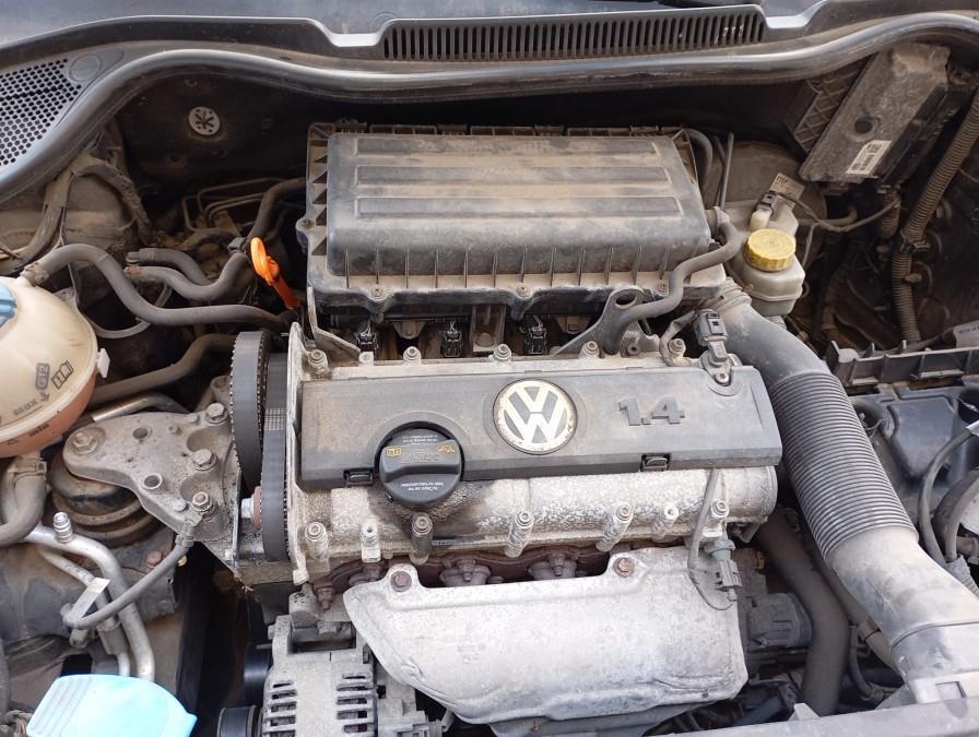 PALANCA-DE-CAMBIOS-VOLKSWAGEN-POLO-6R1-1-4-FSI-Ano-2011-Auto-Desguace-Luque
