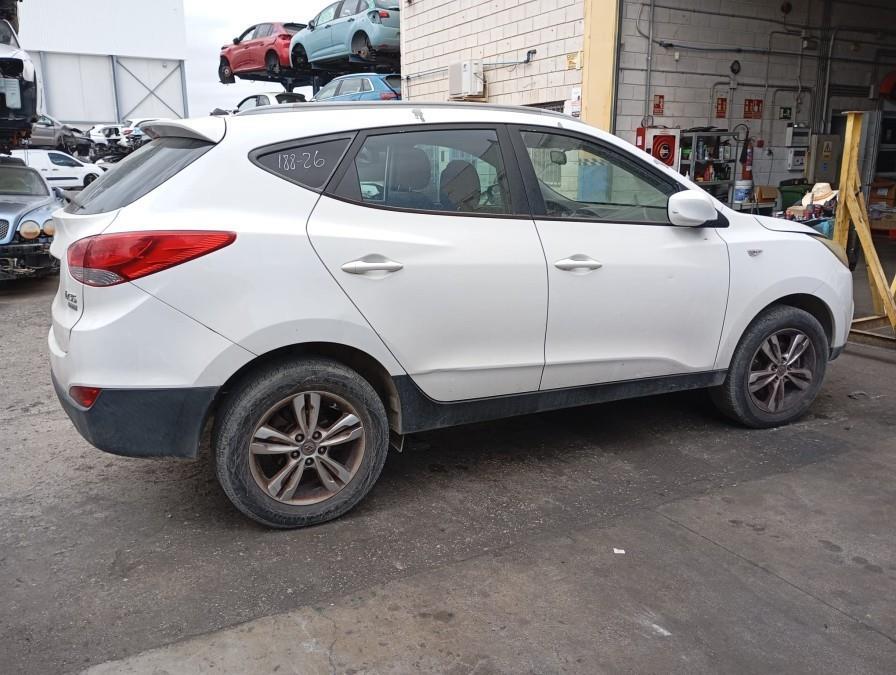 ANTINIEBLA-DELANTERO-DERECHO-HYUNDAI-IX35-1-7CRDI-Ano-2012-Auto-Desguace-Luque