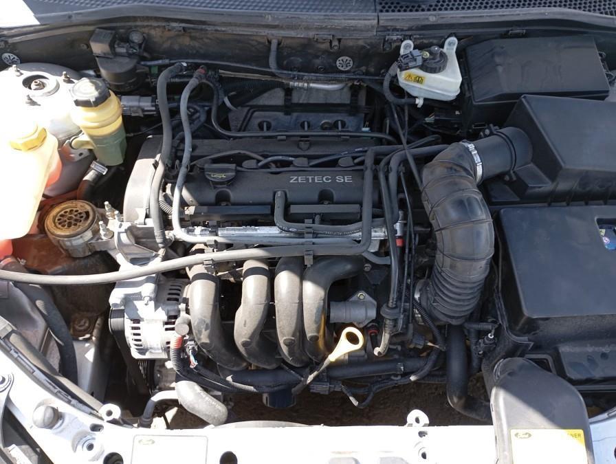 MOTOR-COMPLETO-FORD-FOCUS-BERLINA-CAK-1-6-16V-CAT-101CV-Ano-2003-Auto-Desguace-Luque