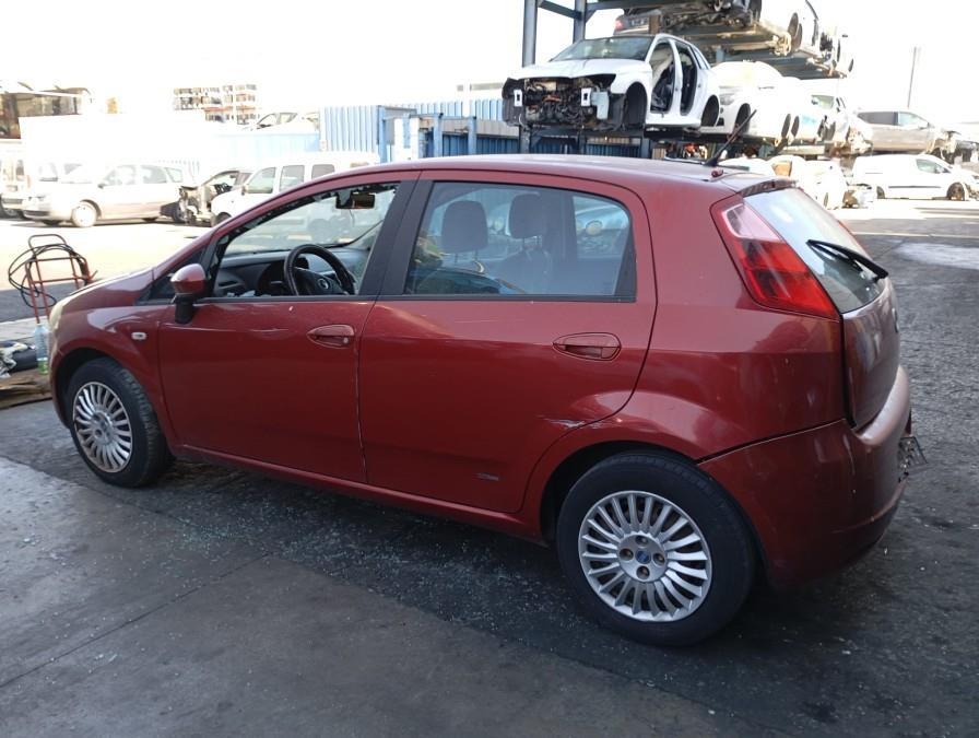 MOTOR-COMPLETO-FIAT-PUNTO-188-1-3-JTD-75CV-Ano-2005-Auto-Desguace-Luque