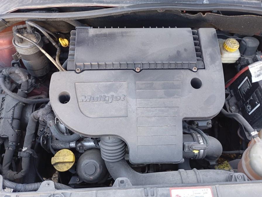 MOTOR-COMPLETO-FIAT-PUNTO-188-1-3-JTD-75CV-Ano-2005-Auto-Desguace-Luque