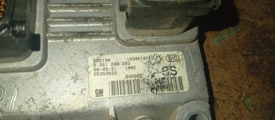 CENTRALITA-DE-MOTOR-OPEL-CORSA-C-1-2-Ano-2006-Auto-Desguace-Luque