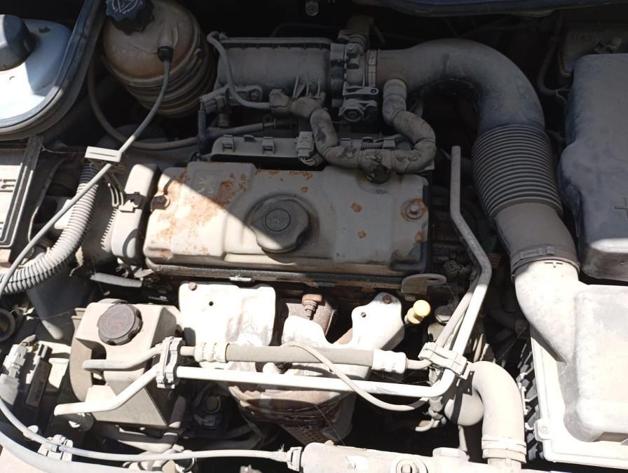 MOTOR-COMPLETO-PEUGEOT-206-1-4-8V-Ano-2004-Auto-Desguace-Luque