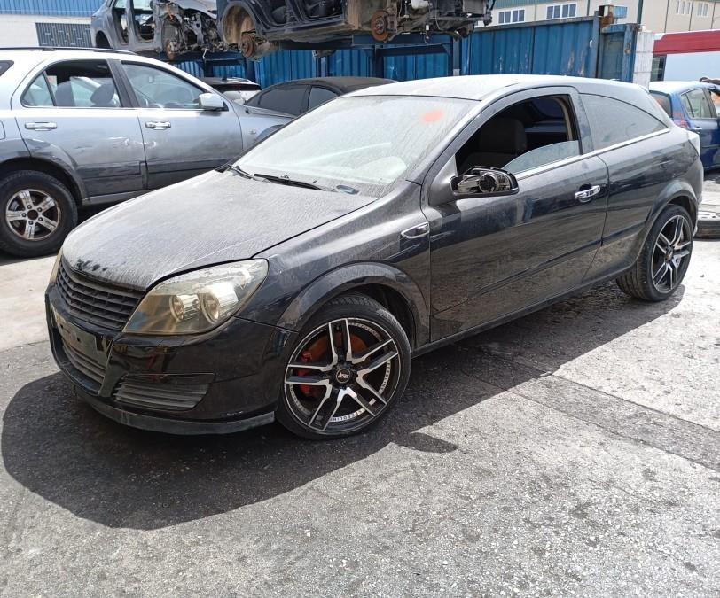 CREMALLERA-DE-DIRECCION-HIDRAULICA-OPEL-ASTRA-H-1-9-150CV-Ano-2005-Auto-Desguace-Luque
