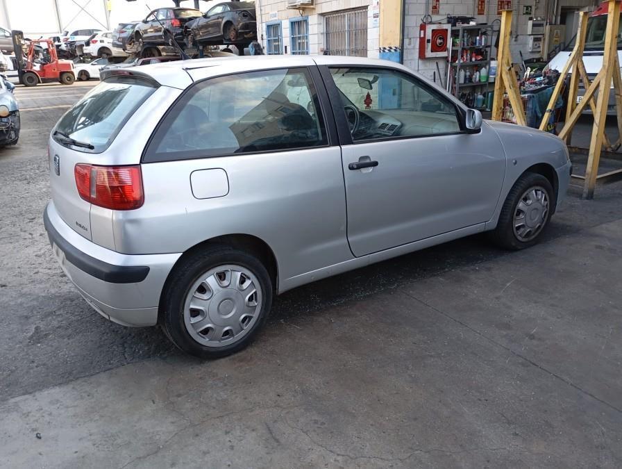 FARO-DELANTERO-DERECHO-SEAT-IBIZA-6K2-1-9-SDI-Ano-1999-Auto-Desguace-Luque