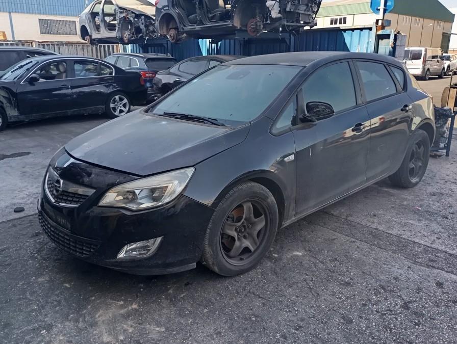 CAJA-DE-CAMBIOS-MANUAL-OPEL-ASTRA-J-1-7-CDTI-Ano-2011-Auto-Desguace-Luque