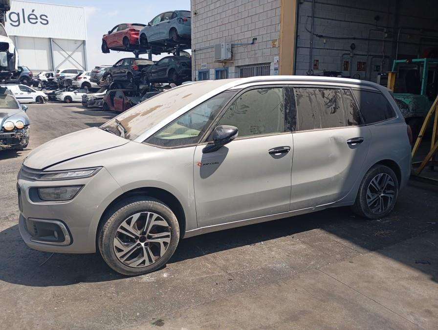 ANTINIEBLA-DELANTERO-IZQUIERDO-CITROEN-C4-PICASSO-1-2-12V-E-THP/PURETECH-Ano-2019-Auto-Desguace-Luque