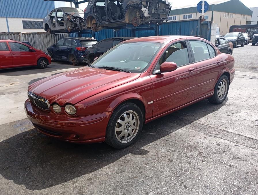 PILOTO-TRASERO-DERECHO-JAGUAR-X-TYPE-2-0-DIESEL-131CV-Ano-2004-Auto-Desguace-Luque