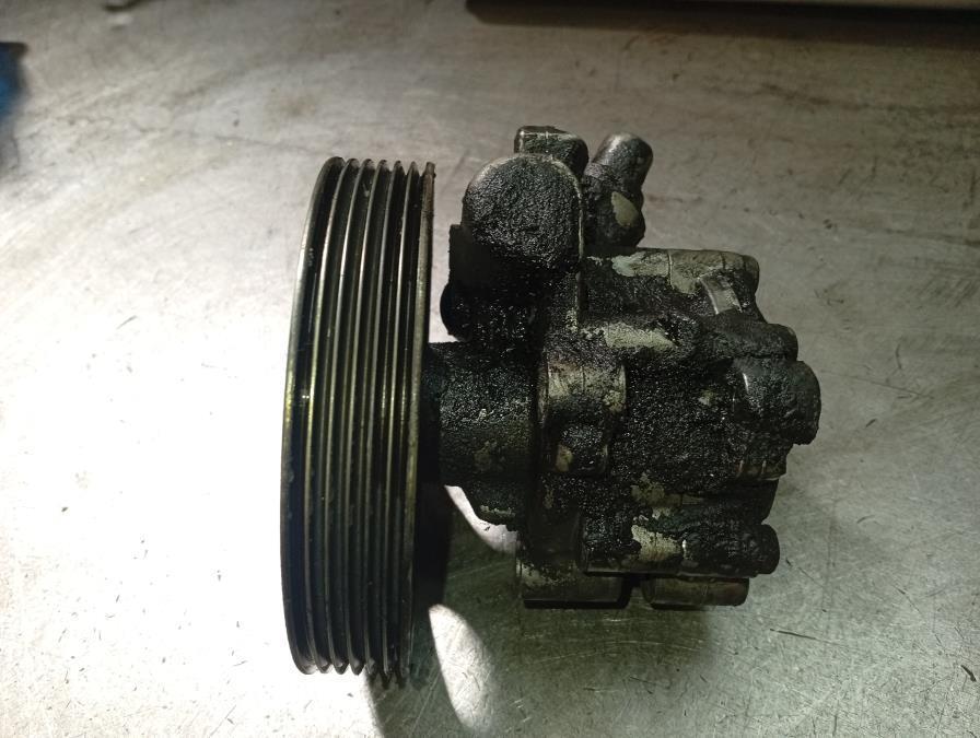 BOMBA-DE-DIRECCION-HIDRAULICA-PEUGEOT-607-S2-2-2-HDI-FAP-133CV-Ano-2001-Auto-Desguace-Luque