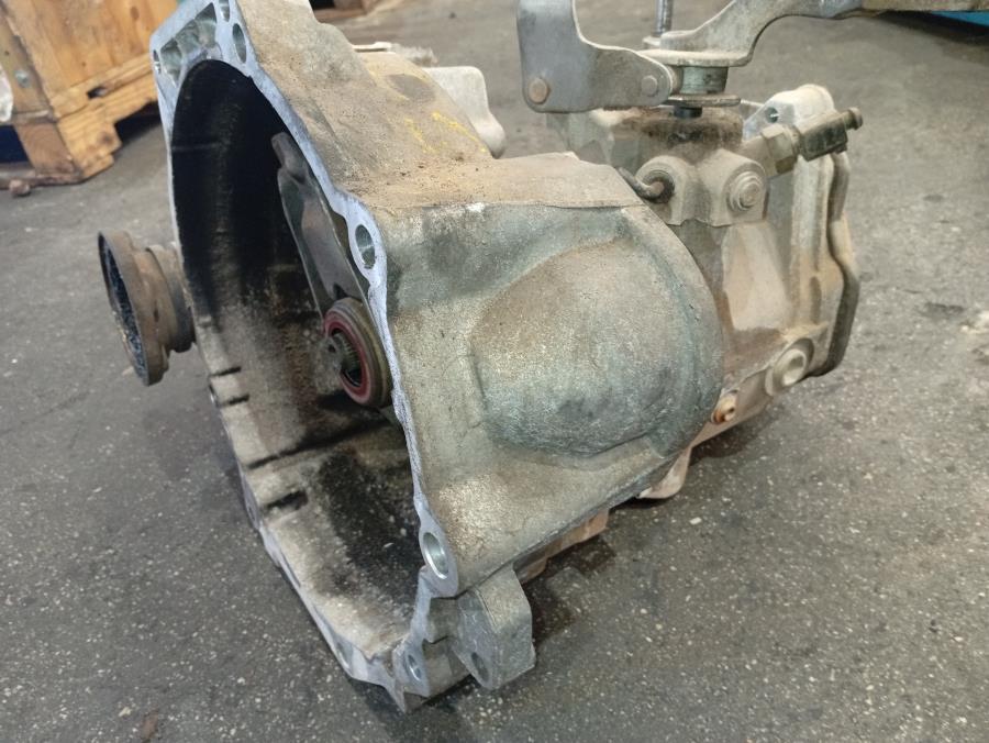CAJA-DE-CAMBIOS-MANUAL-SEAT-LEON-1p1-STYLE-1-9-TDI-105-CV-Ano-2006-Auto-Desguace-Luque