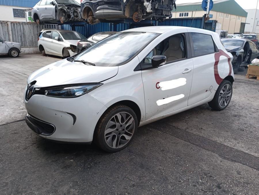 ANTINIEBLA-DELANTERO-IZQUIERDO-RENAULT-ZOE-ELECTRICO-Ano-2015-Auto-Desguace-Luque