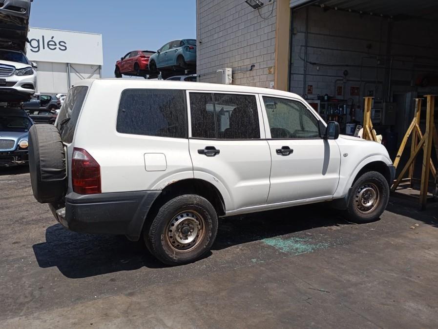 PILOTO-TRASERO-DERECHO-MITSUBISHI-MONTERO-V80-V90-2-5-TDI-Ano-2007-Auto-Desguace-Luque