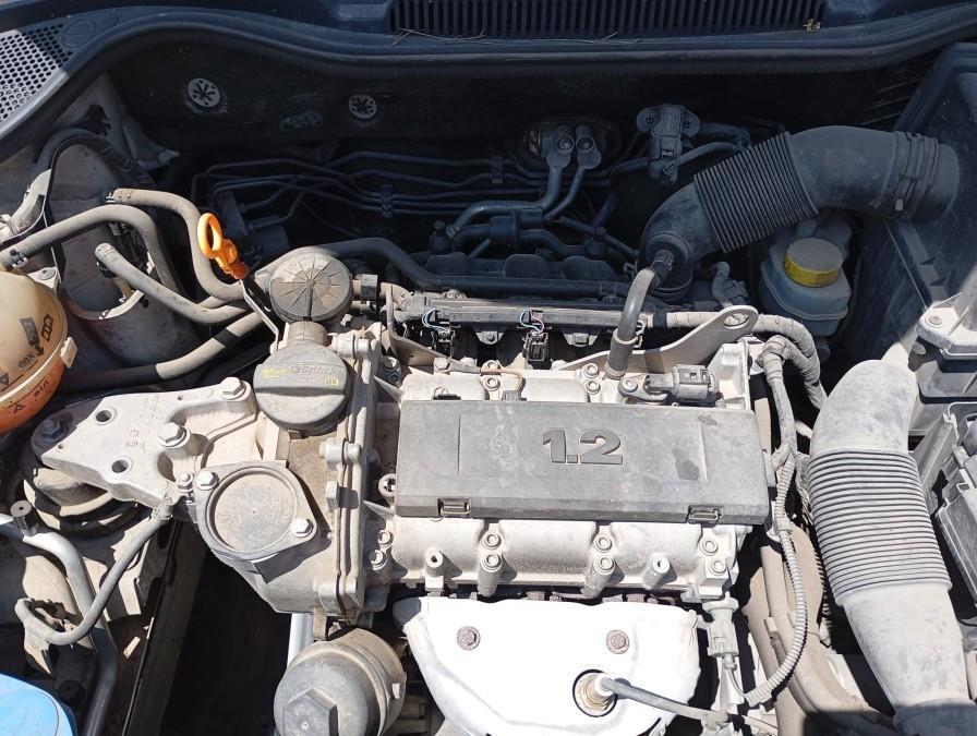 TERCERA-LUZ-DE-FRENO-VOLKSWAGEN-POLO-6R1-1-2-12V-69-CV-Ano-2013-Auto-Desguace-Luque