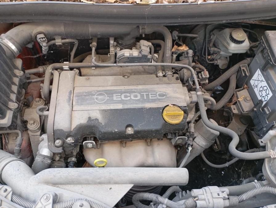 CENTRALITA-DE-MOTOR-OPEL-CORSA-D-1-4-16V-Ano-2006-Auto-Desguace-Luque