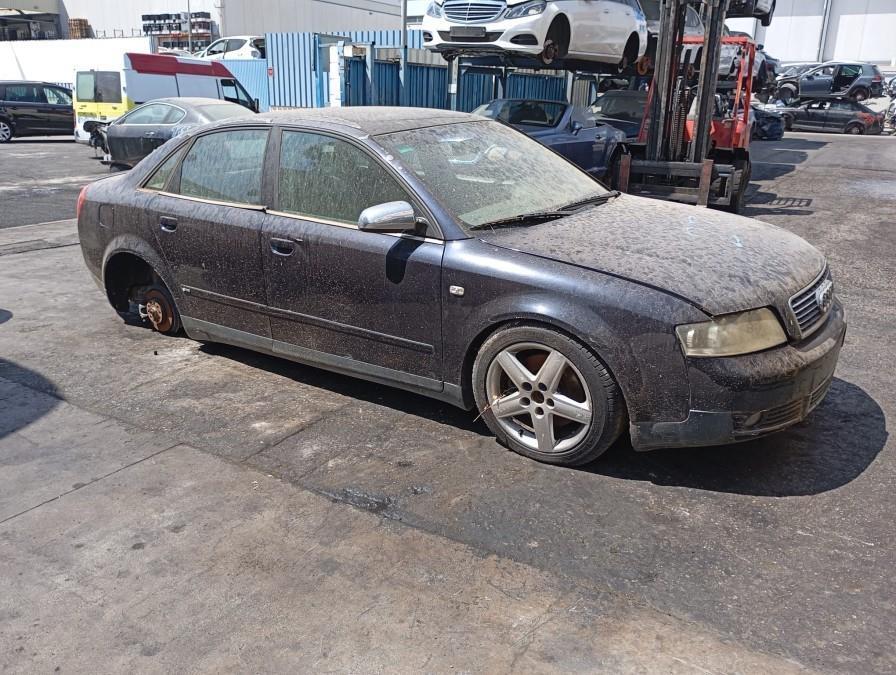 MOTOR-COMPLETO-AUDI-A4-BERLINA-8E-3-0-V6-30V-CAT-220CV-Ano-2001-Auto-Desguace-Luque
