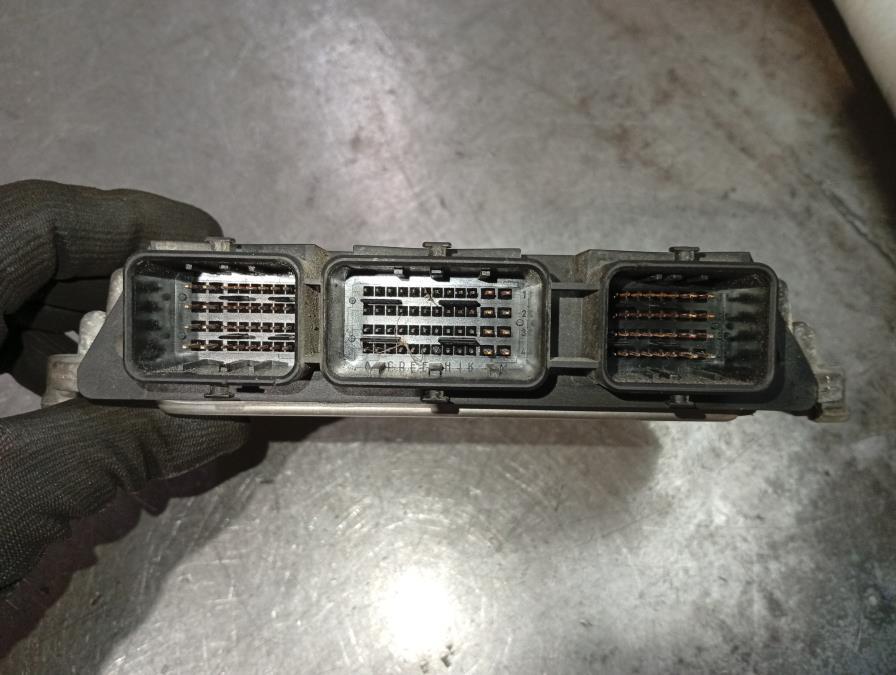 CENTRALITA-DE-MOTOR-RENAULT-MEGANE-II-BERILINA-5P-1-9-DCI-120CV-Ano-2003-Auto-Desguace-Luque