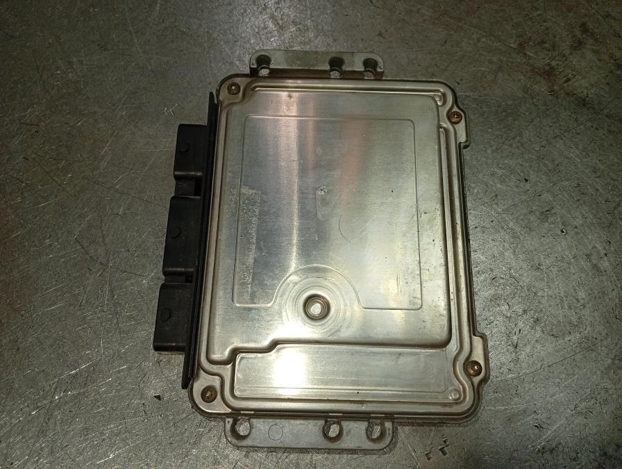 CENTRALITA-DE-MOTOR-RENAULT-MEGANE-II-BERILINA-5P-1-9-DCI-120CV-Ano-2003-Auto-Desguace-Luque