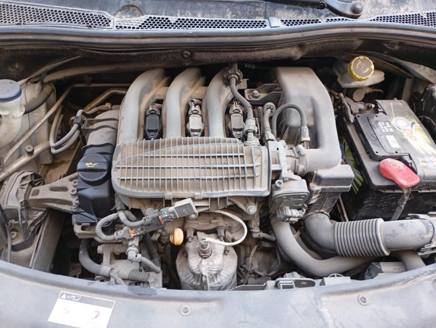PILOTO-TRASERO-DERECHO-PEUGEOT-208-1-2-12V-E-VTI-82-CV-Ano-2013-Auto-Desguace-Luque