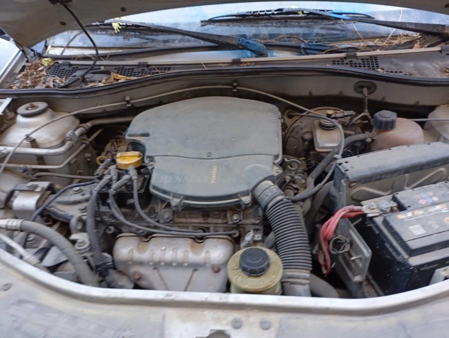 MOTOR-COMPLETO-DACIA-LOGAN-1-6-Ano-2006-Auto-Desguace-Luque