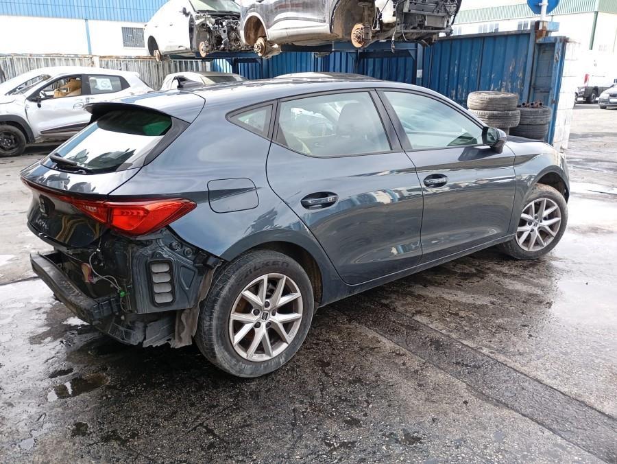 ANTINIEBLA-DELANTERO-IZQUIERDO-SEAT-LEON-1-0-TSI-Ano-2022-Auto-Desguace-Luque